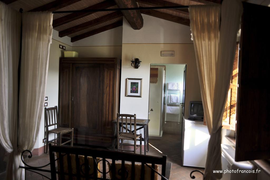 Agriturismo Il Sasso Montepulciano Room photo